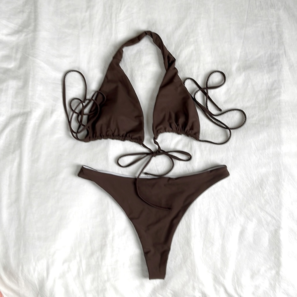 Bikini - Picture 4 of 5